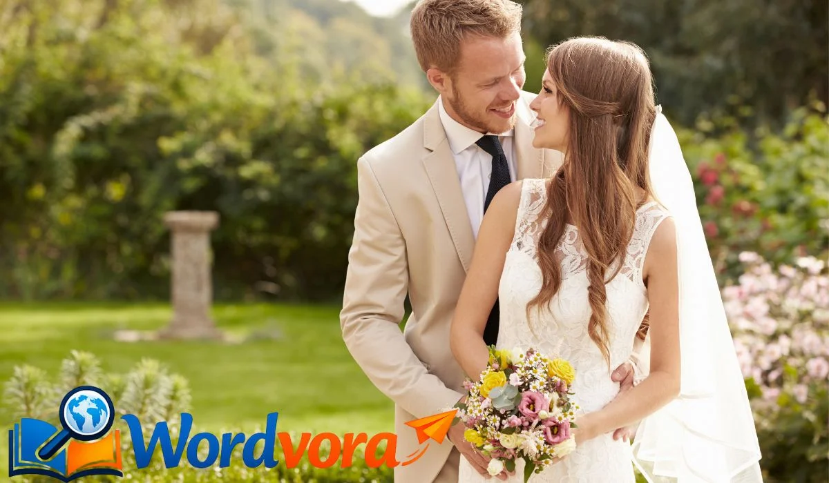 To run away secretly, typically in order to get married without ceremony.